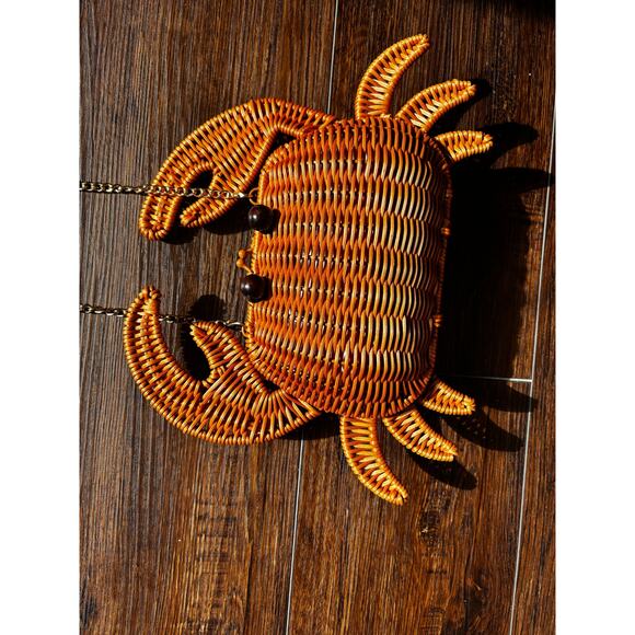 NWT Tommy Bahama Womens woven CrabShaped Wicker Handbag TikTok viral Coastal Fun - Picture 11 of 17